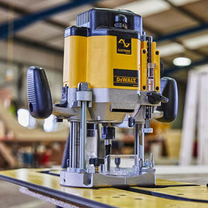 ფრეზის აპარატი DEWALT DW625E - მიმოხილვა